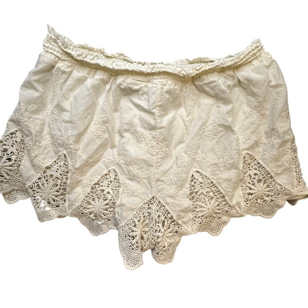 Mudd Ivory Embroidered Shorts Crochet Scallop Hem Cut Off Hot Pant Coquette XL - Picture 4 of 9